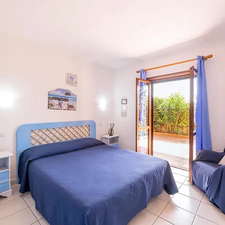 Relaxing Baiadebahas 1bedapt Bilo4 Sleeps 4 Marinella (Sardinia)
